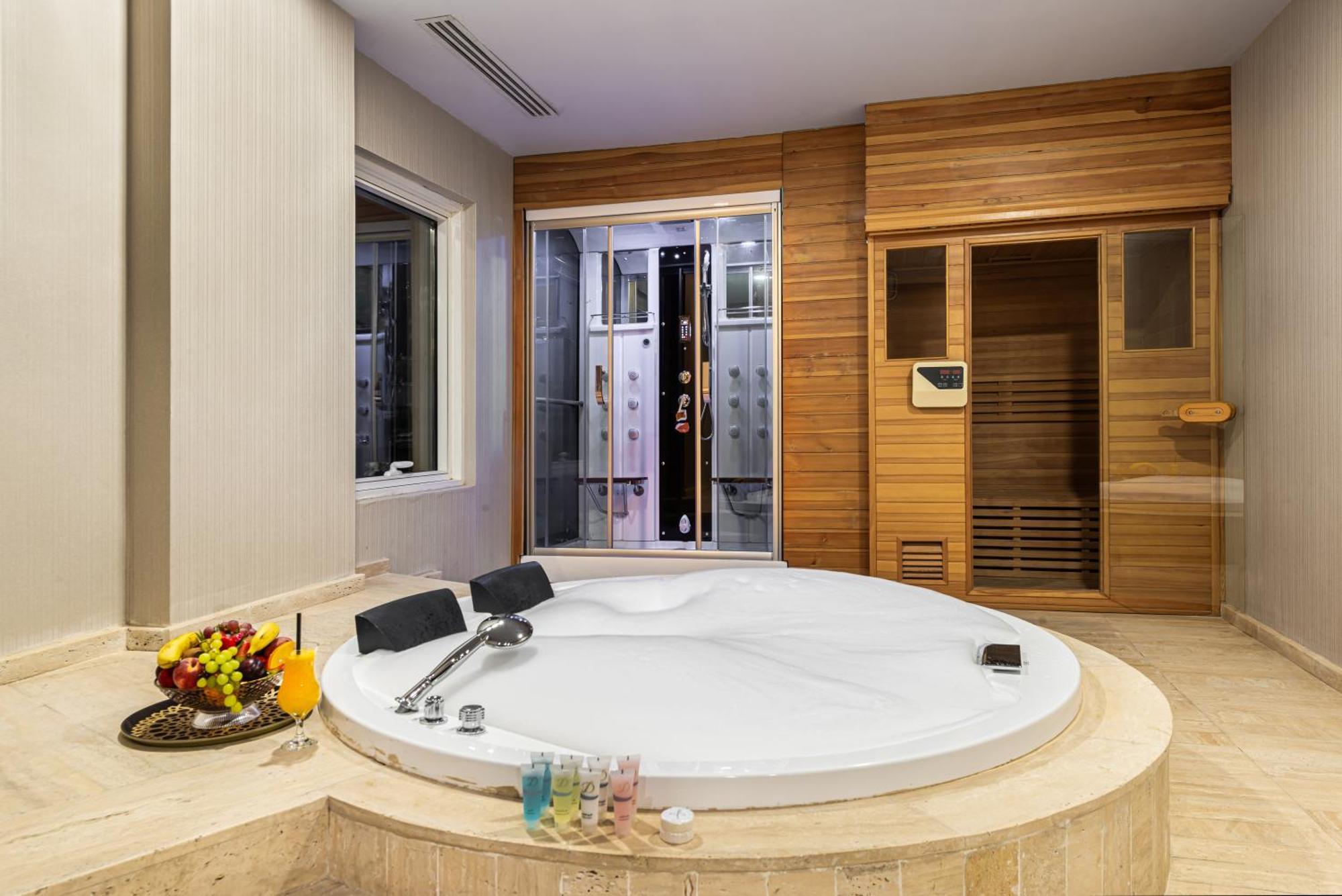 Crowne Rose Alsahafa Hotel 4*
