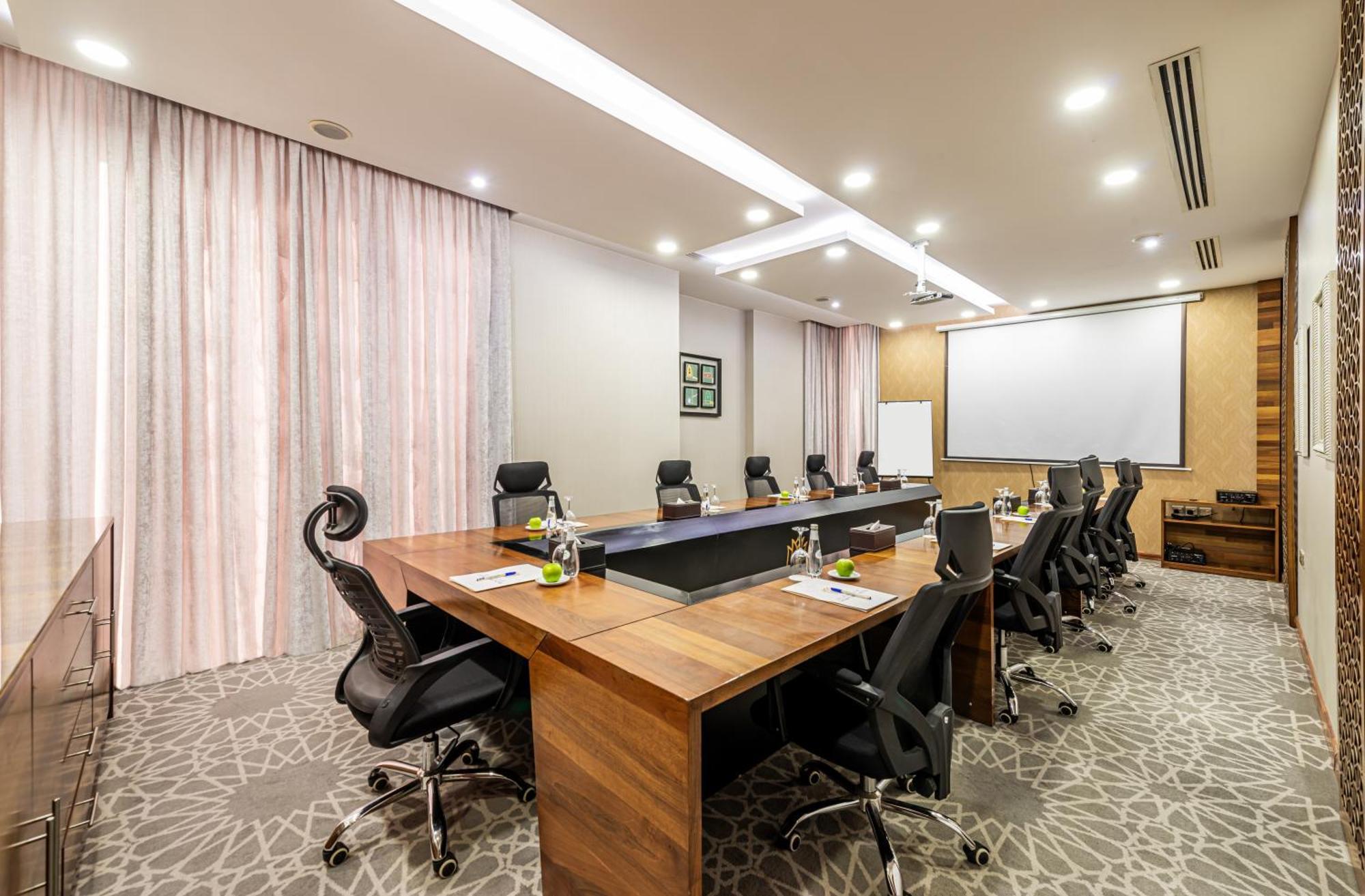 Crowne Rose Alsahafa Hotel