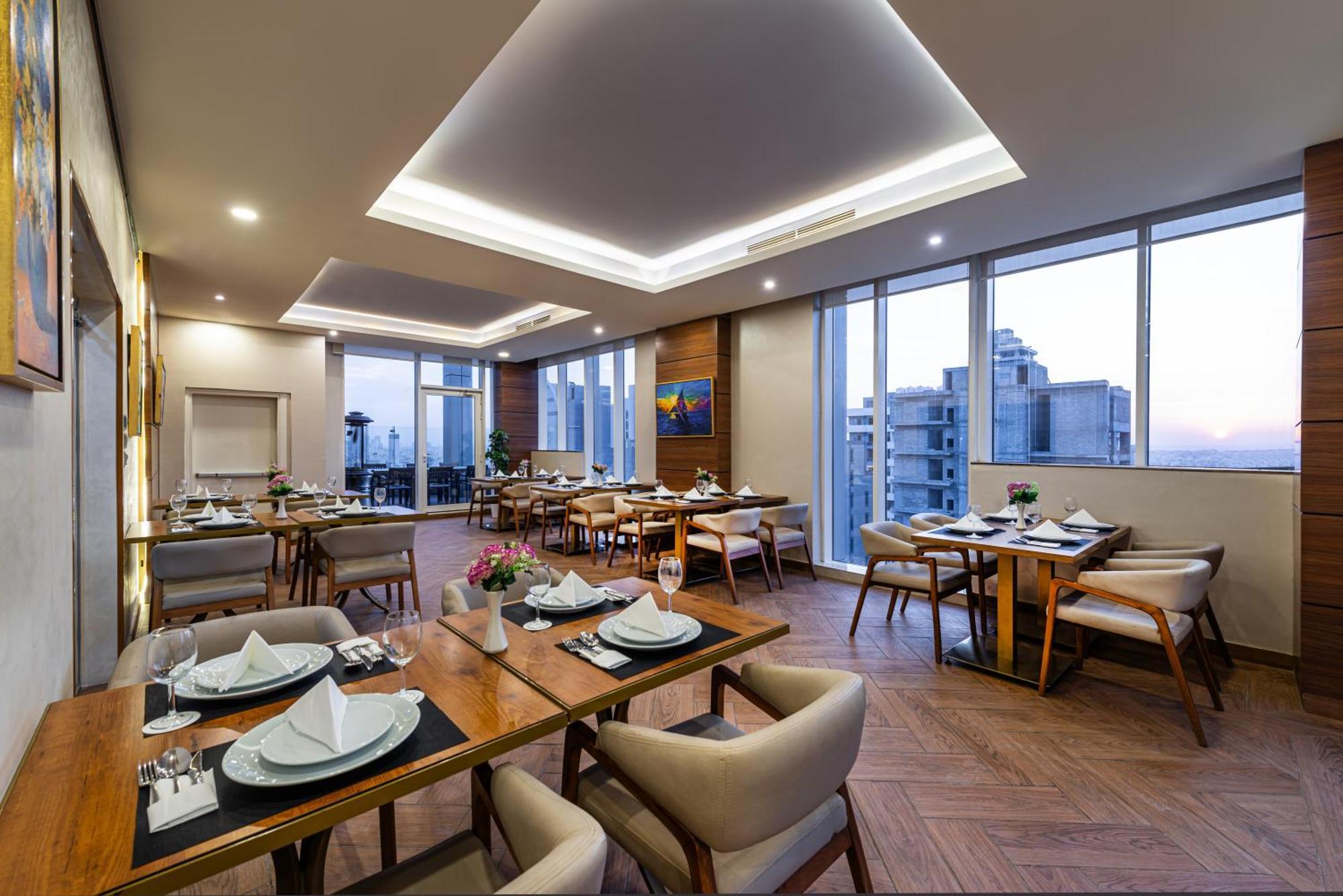 Hotel Crowne Rose Alsahafa Riyadh